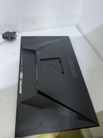 27 ASUS TUF GAMING VG279QM FHD IPS 1MS 280(OUTLET)